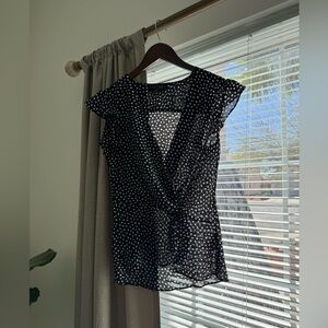 Laundry By Shelli Segal Black and White Flutter Sleeve Ruched Blouse